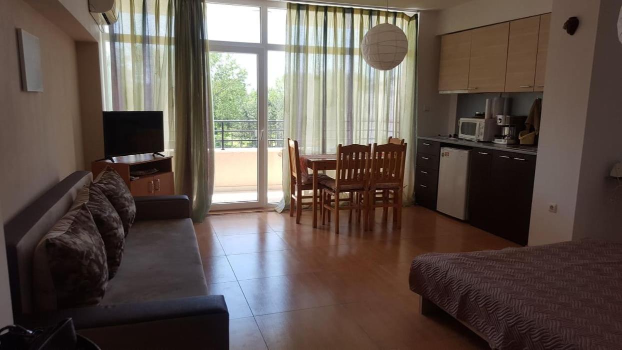 Grand Kameliq Apartment Слънчев бряг Екстериор снимка